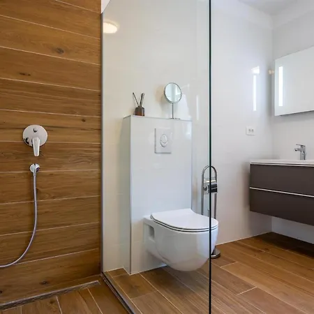 Villa Manhattan Dobrinj