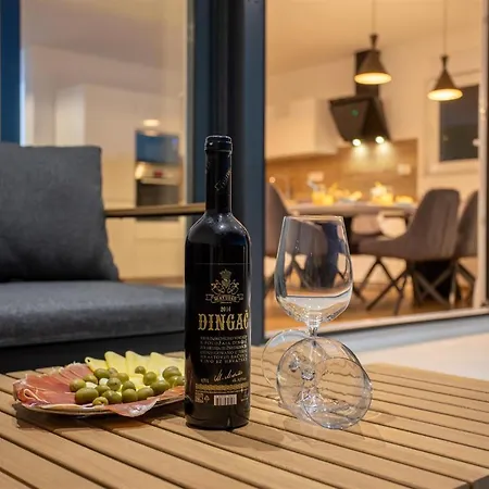 Villa Manhattan Dobrinj